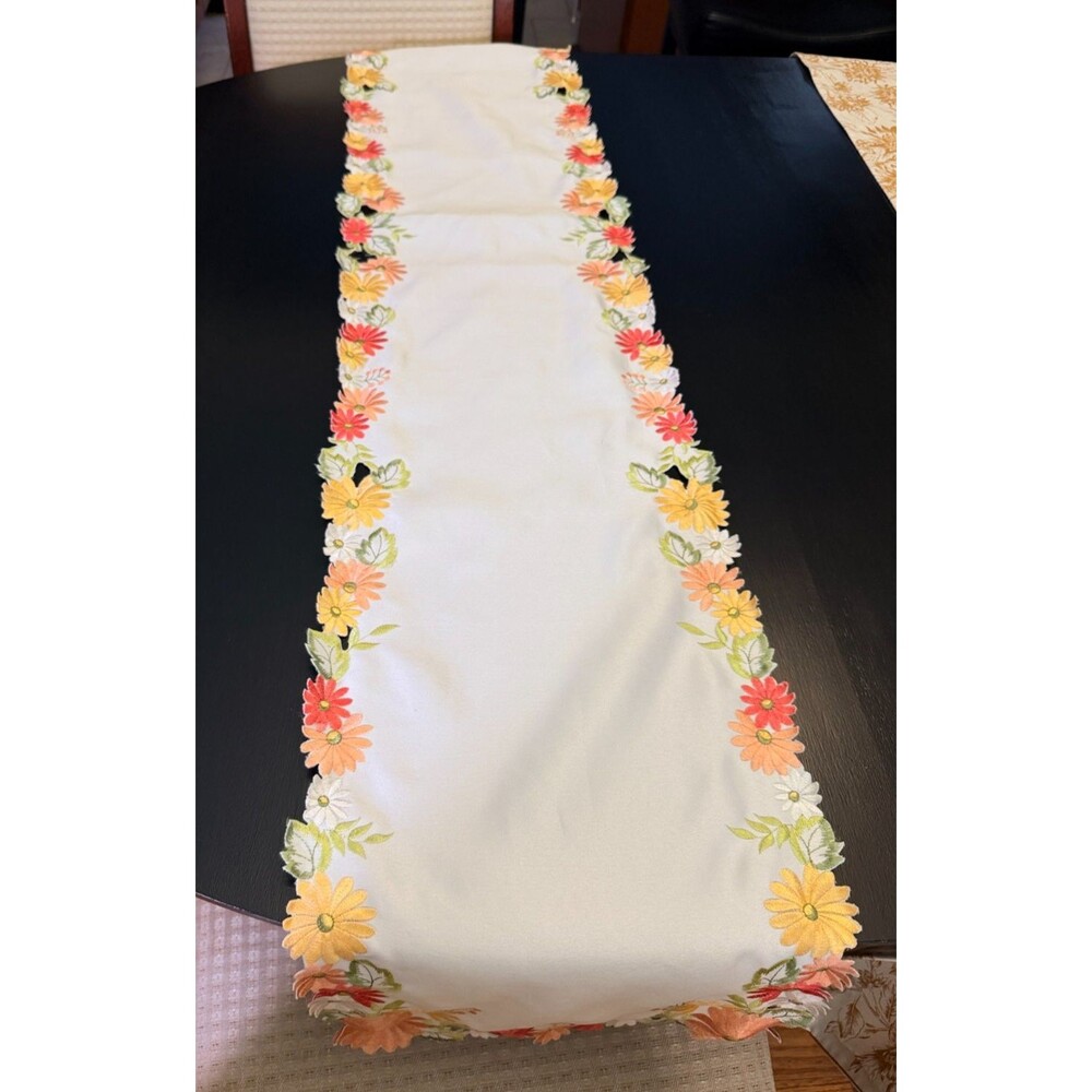Table Runner Dresser Cover Doily Pink Yellow Daisy Linen Spring Lace 12x36in